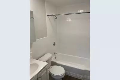 572 Cummins Highway #1, Boston, MA 02126 - Photo 3