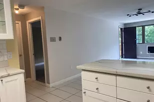 14 Mayberry Dr, Westborough, MA 01581 - Photo 9
