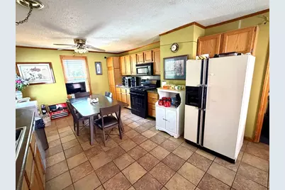 87 Hamburg, Springfield, MA 01107 - Photo 9