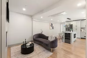 22 Hunting St, Cambridge, MA 02141 - Photo 9