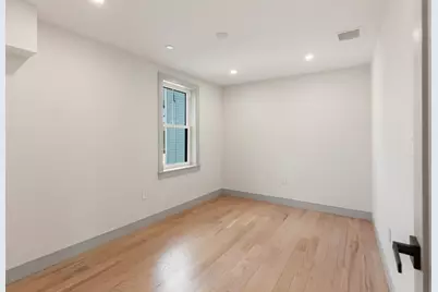 22 Hunting Street #3P, Cambridge, MA 02141 - Photo 17