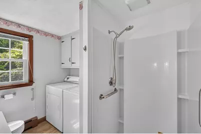 24 Railroad Ave, Taunton, MA 02780 - Photo 7