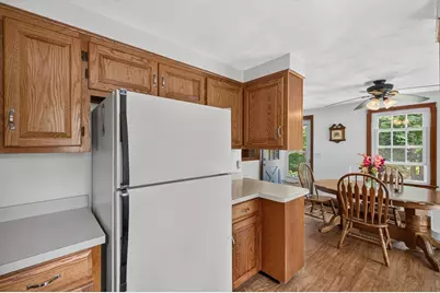 24 Railroad Ave, Taunton, MA 02780 - Photo 13