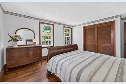 24 Railroad Ave, Taunton, MA 02780 - Photo 9