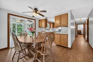 24 Railroad Ave, Taunton, MA 02780 - Photo 11