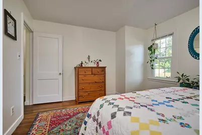 26 Smith St, Greenfield, MA 01301 - Photo 11
