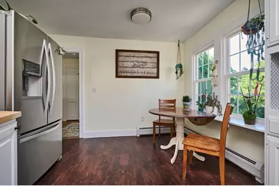 26 Smith St, Greenfield, MA 01301 - Photo 9