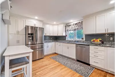 314 Highland St, Hamilton, MA 01982 - Photo 9