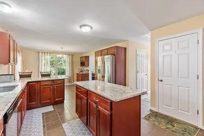 30 Morningside Dr, Haverhill, MA 01832 - Photo 9