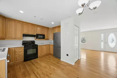 40 Myrtle Street #3, Waltham, MA 02453 - Photo 5
