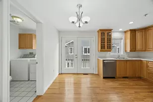 40 Myrtle St, Waltham, MA 02453 - Photo 11