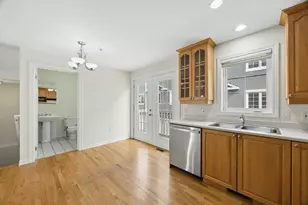 40 Myrtle St, Waltham, MA 02453 - Photo 9