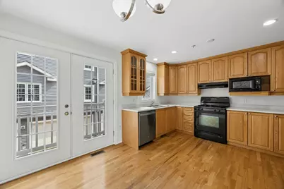 40 Myrtle Street #3, Waltham, MA 02453 - Photo 9