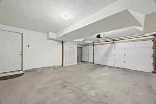 40 Myrtle St, Waltham, MA 02453 - Photo 23