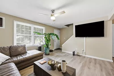 40-42 Ferris St, Springfield, MA 01151 - Photo 9