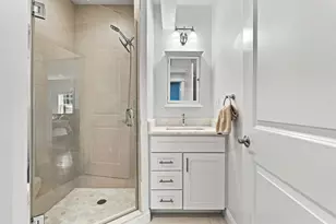 1080 Adams St, Boston, MA 02124 - Photo 19