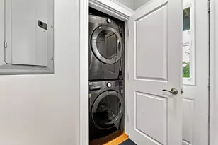 1080 Adams St, Boston, MA 02124 - Photo 21