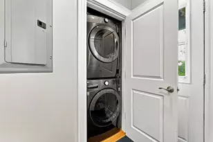 1080 Adams St, Boston, MA 02124 - Photo 21