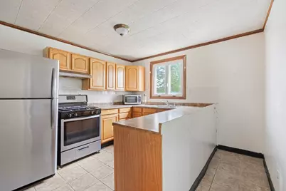 24 Belleville Rd, New Bedford, MA 02745 - Photo 9
