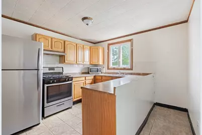 24 Belleville Rd, New Bedford, MA 02745 - Photo 9