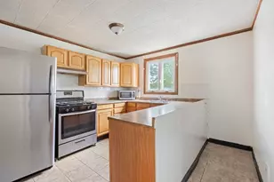 24 Belleville Rd, New Bedford, MA 02745 - Photo 9