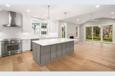 29 Country Farm Rd #29, Framingham, MA 01701 - Photo 1