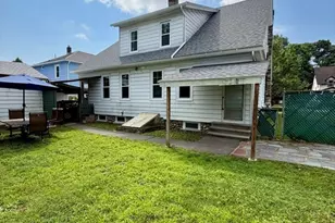 93 Dartmouth St, Holyoke, MA 01040 - Photo 33