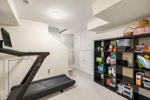 40 Ansonia Rd, Boston, MA 02132 - Photo 29