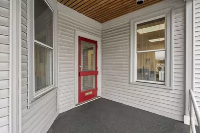 1074 Massachusetts Ave, Arlington, MA 02476 - Photo 5