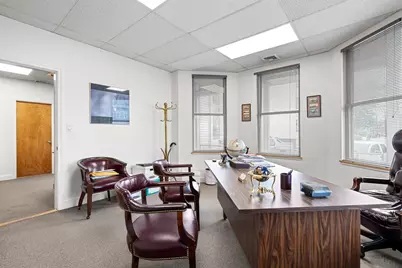1074 Massachusetts Ave, Arlington, MA 02476 - Photo 9
