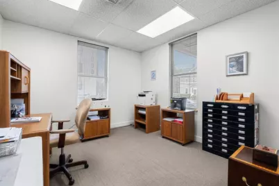 1074 Massachusetts Ave, Arlington, MA 02476 - Photo 11