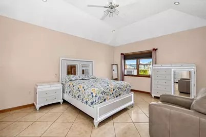 33 Tedford Ave, Revere, MA 02151 - Photo 13