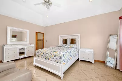 33 Tedford Ave, Revere, MA 02151 - Photo 15