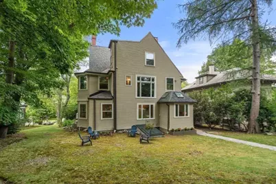 292 Clinton Rd, Brookline, MA 02445 - Photo 25