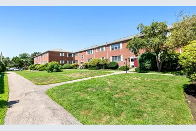 173 Lake Shore Rd #3, Boston, MA 02135 - Photo 5