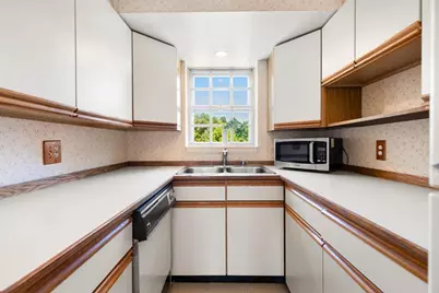 173 Lake Shore Rd #3, Boston, MA 02135 - Photo 19
