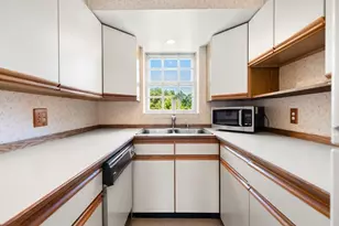 173 Lake Shore Rd, Boston, MA 02135 - Photo 19