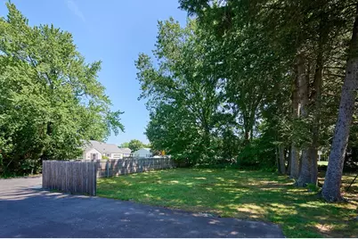87 Holyoke St, Easthampton, MA 01027 - Photo 25