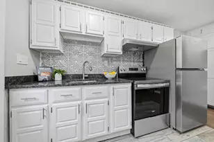 68 Pleasant St, Newburyport, MA 01950 - Photo 3
