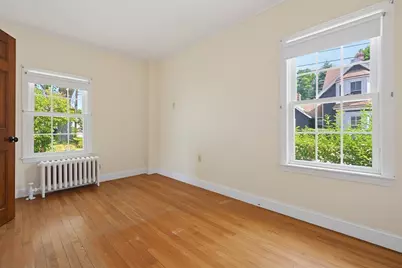 98 Pleasant St, Franklin, MA 02038 - Photo 13
