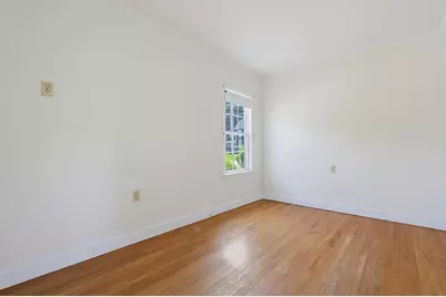 98 Pleasant St, Franklin, MA 02038 - Photo 11