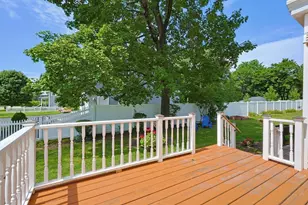 98 Pleasant St, Franklin, MA 02038 - Photo 23