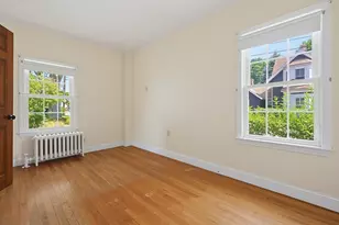 98 Pleasant St, Franklin, MA 02038 - Photo 11