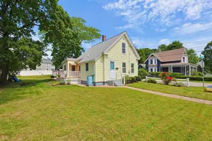 98 Pleasant St, Franklin, MA 02038 - Photo 21