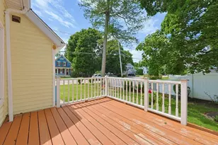 98 Pleasant St, Franklin, MA 02038 - Photo 23