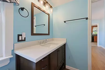 98 Pleasant St, Franklin, MA 02038 - Photo 5