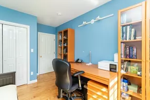 26 Lake Shore Ct, Boston, MA 02135 - Photo 7