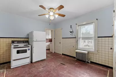160 Hampshire St, Lowell, MA 01850 - Photo 17