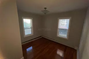 19 Harold St, Somerville, MA 02143 - Photo 9