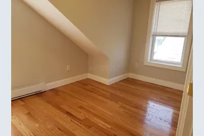 22 Barton St #2, Somerville, MA 02144 - Photo 7